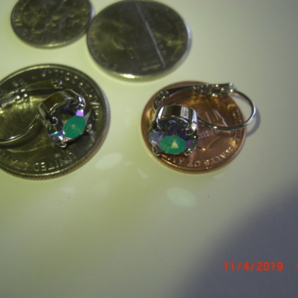 Swarovski Austrian Crystal Earrings - Picture 8 of 8